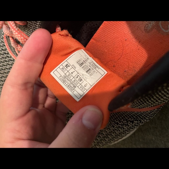 Brooks Running Shoes - Picture 3 of 4